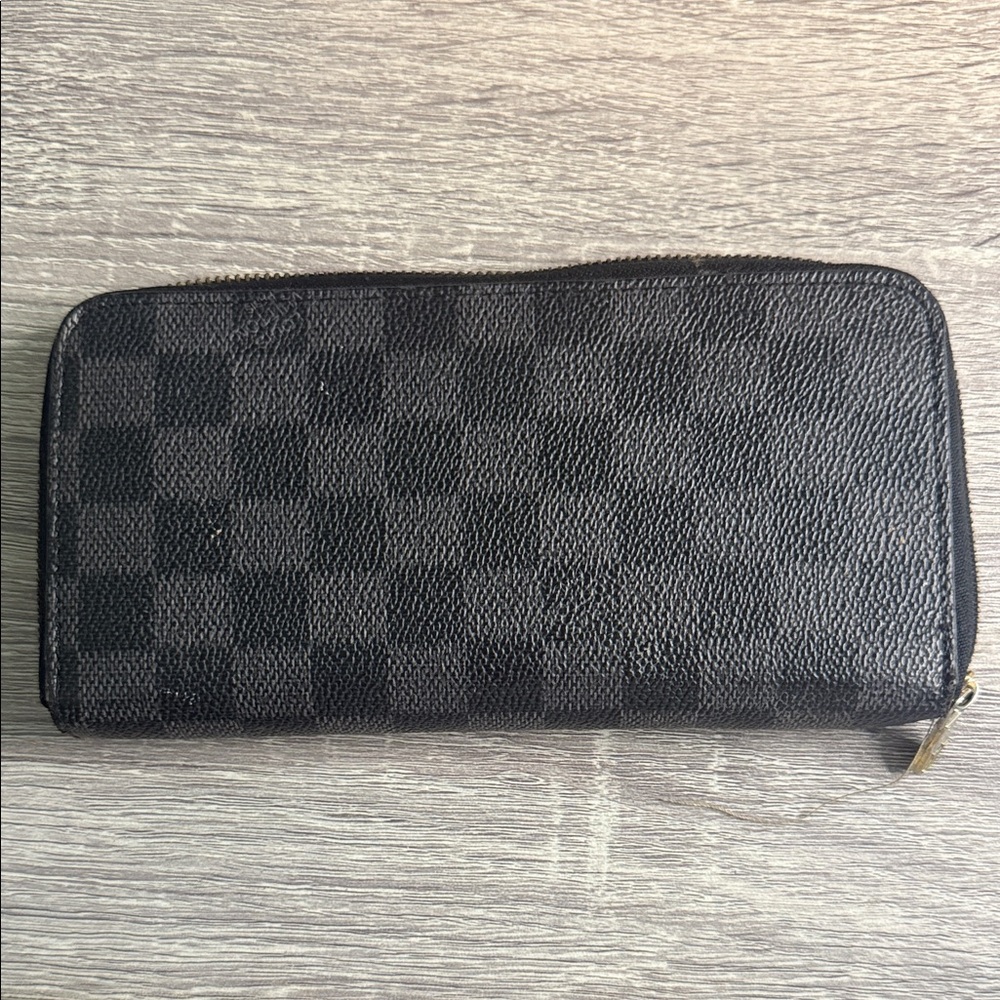Black Checkered Zip Wallet